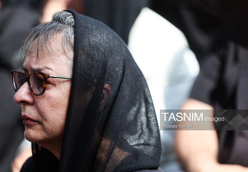 تشییع پیکر زنده‌یاد «اکبر عبدی»