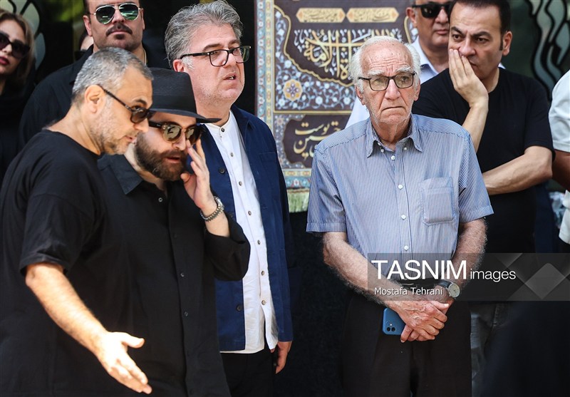 تشییع پیکر زنده‌یاد «اکبر عبدی»