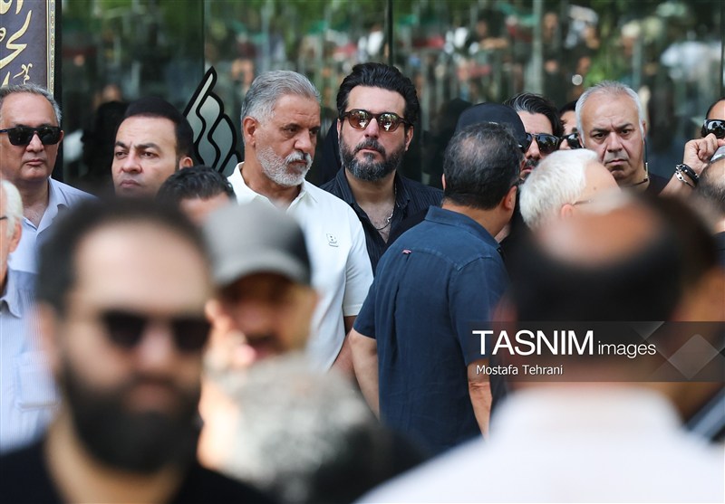 تشییع پیکر زنده‌یاد «اکبر عبدی»