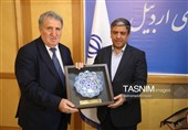 دیدار استاندار اردبیل با هیأت جمهوری آذربایجان در هفته استان