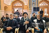 بزرگداشت رهبر شهید انقلاب اسلامی در حرم امیرالمومنین (ع)