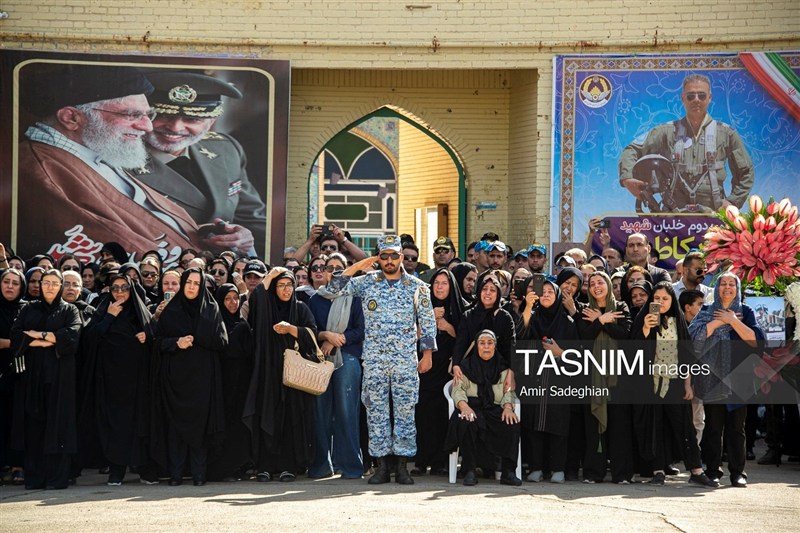 تشییع پیکر سرتیپ دوم خلبان شهید محمد کاظمی - شیراز