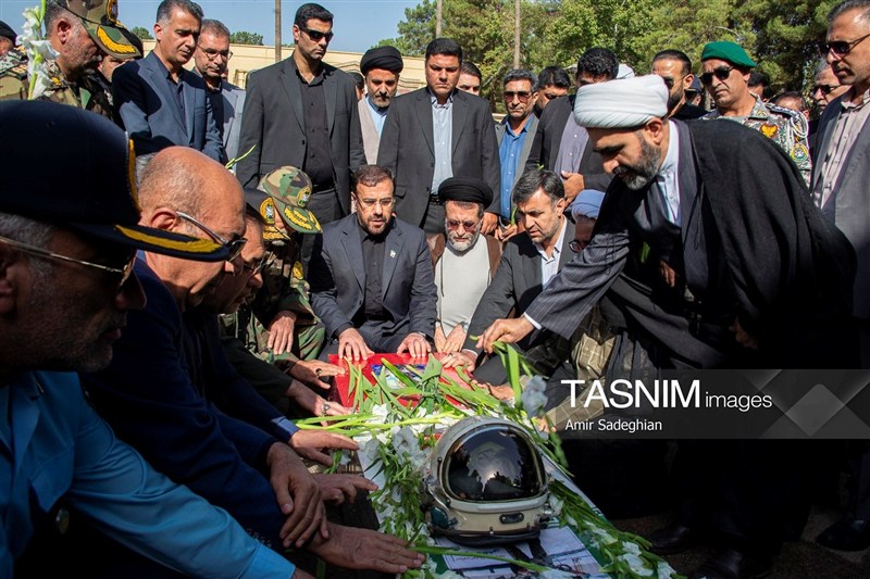 تشییع پیکر سرتیپ دوم خلبان شهید محمد کاظمی - شیراز