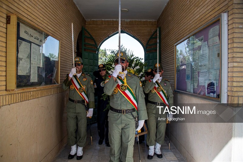 تشییع پیکر سرتیپ دوم خلبان شهید محمد کاظمی - شیراز