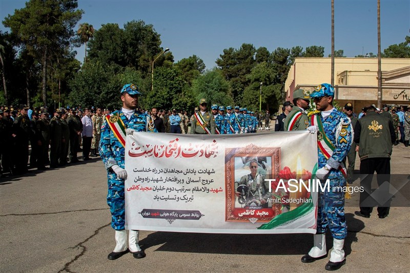 تشییع پیکر سرتیپ دوم خلبان شهید محمد کاظمی - شیراز