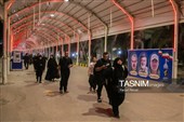 عبور شبانه زائران اربعین حسینی از مرز خسروی