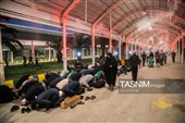 عبور شبانه زائران اربعین حسینی از مرز خسروی