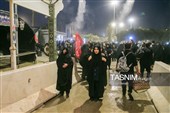 عبور شبانه زائران اربعین حسینی از مرز خسروی
