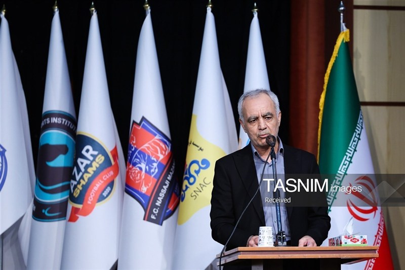 بهاروند: لیگ نیمه‌کاره فصل پیش قهرمان ندارد رئیس سازمان لیگ فوتبال ایران: