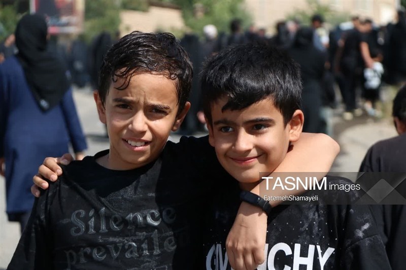 برپایی مراسم جاماندگان اربعین در آستان مقدس علی بن باقر(ع) مشهد اردهال کاشان , اخبار کاشان , اربعین 1405 , اربعین ,