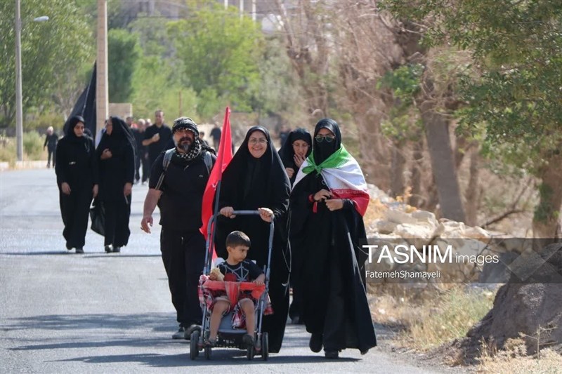 برپایی مراسم جاماندگان اربعین در آستان مقدس علی بن باقر(ع) مشهد اردهال کاشان , اخبار کاشان , اربعین 1405 , اربعین ,