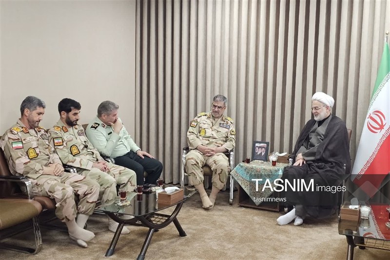 سردار حاتمی: با تمام توان از مرزهای کردستان دفاع و خدمت می‌کنیم