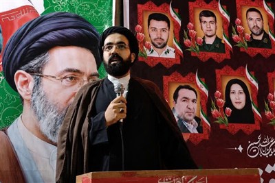 امامین انقلاب در برابر قدرت‌های ستمگر ایستادند