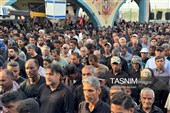 تشییع باشکوه شهدای چاه‌تنگو قشم؛ خانواده جعفری بدرقه شدند