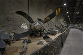 שרידי כלי הטיס האמריקאיים שהופלו, בהם מטוסי F-15, הוצגו על ידי משמרות המהפכה האסלאמית של איראן