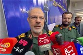 الحرس الثوری: سنحتفظ بمضیق هرمز حتى یقبل العدو جمیع شروطنا