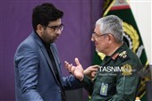 نشست خبری سرپرست وزارت دفاع با خبرنگاران