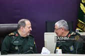 نشست خبری سرپرست وزارت دفاع با خبرنگاران