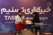 مدیرعامل جمعیت هلال‌احمر استان یزد به مناسبت روز خبرنگار با حضور در دفتر خبرگزاری تسنیم در استان، با