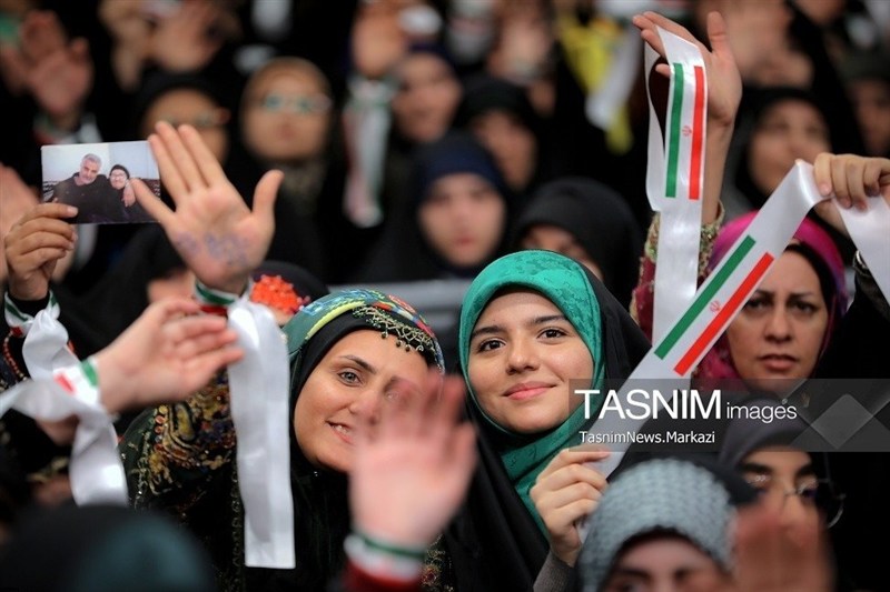 از خانواده تا سیاست و اجتماع؛ روایت لاله افتخاری از زن مسلمان موفق