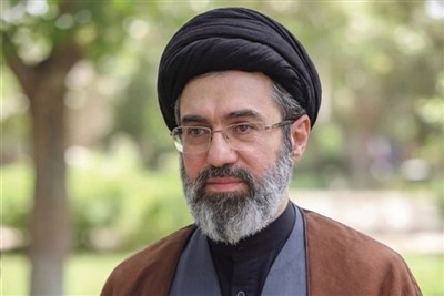 آية الله الخامنئي: المعرفة والأخلاق سلاح يردع العدوان الأميركي والصهيوني