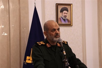 اللواء وحيدي: مقاتلو الإسلام أرغموا الجيش الأكثر تسليحاً في التاريخ على الركوع