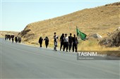 هم‌قدم با زائران پیاده امام رضا (ع) 