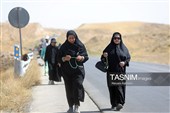 هم‌قدم با زائران پیاده امام رضا (ع) 