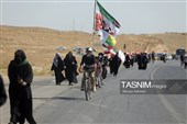 هم‌قدم با زائران پیاده امام رضا (ع) 