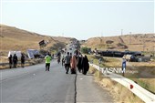 هم‌قدم با زائران پیاده امام رضا (ع) 