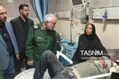 عیادت فرمانده سپاه خراسان جنوبی از مجروحان واژگونی اتوبوس زائران امام رضا(ع)