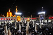 حال و هوای حرم مطهر رضوی در شب رحلت پیامبر اکرم(ص) و شهادت امام حسن مجتبی(ع)