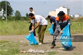 پاکسازی ساحل کلاچای در روز دریای خزر