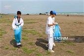 پاکسازی ساحل کلاچای در روز دریای خزر