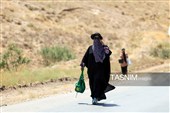 زائران پیاده حرم مطهر امام رضا (ع)
