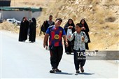 زائران پیاده حرم مطهر امام رضا (ع)