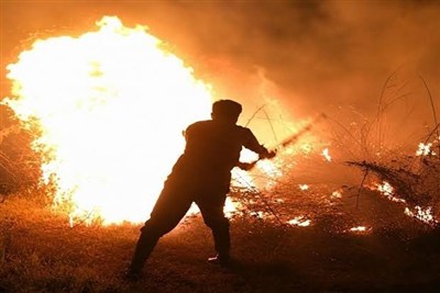 آتش‌سوزی کارخانه بازیافت میبد در 45 دقیقه مهار شد