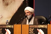 تجلیل از خادمان بصیرت عاشورایی در سمنان