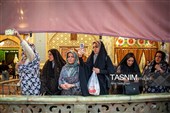 مراسم لاله گردانی خدام حرم مطهر حضرت شاهچراغ (ع) در شام غریبان شهادت امام رضا (ع)