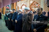 مراسم لاله گردانی خدام حرم مطهر حضرت شاهچراغ (ع) در شام غریبان شهادت امام رضا (ع)