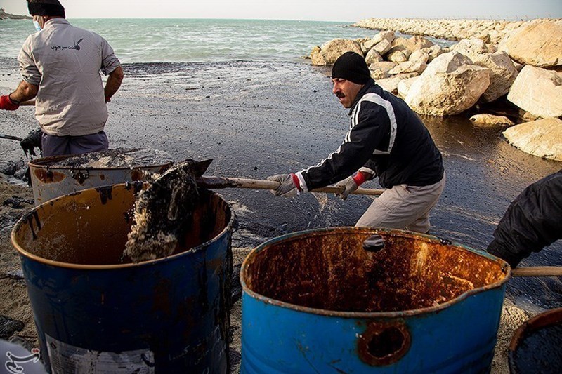 Qeshm Oil Pollution Caused by Foreign Aggression: Iranian Deputy FM