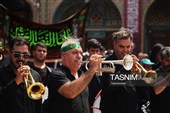 حضور دسته‌جات عزاداری در حرم بانوی کرامت