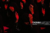 سوگواری زائران حرم کریمه اهل‌بیت در شام شهادت امام رضا(ع)