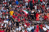 دیدار تیم‌های فوتبال تراکتور و پیکان