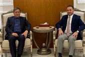 Iran, Iraq Discuss Ways to Boost Economic Ties