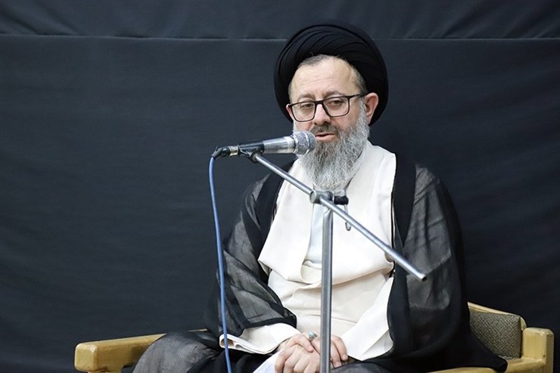 هشدار آیت‌الله ‌فقیهی درباره غیبت و تهمت/‌سال‌ها عبادت به باد می‌رود!