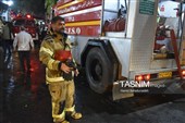 تلاش آتش‌نشانان گلستانی برای خاموش کردن حریق بازار گرگان