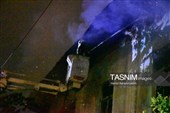 تلاش آتش‌نشانان گلستانی برای خاموش کردن حریق بازار گرگان