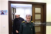 حضور دبیر شورای عالی امنیت ملی در منزل شهید لاریجانی