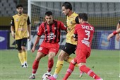 دیدار تیم‌های سپاهان و تراکتور